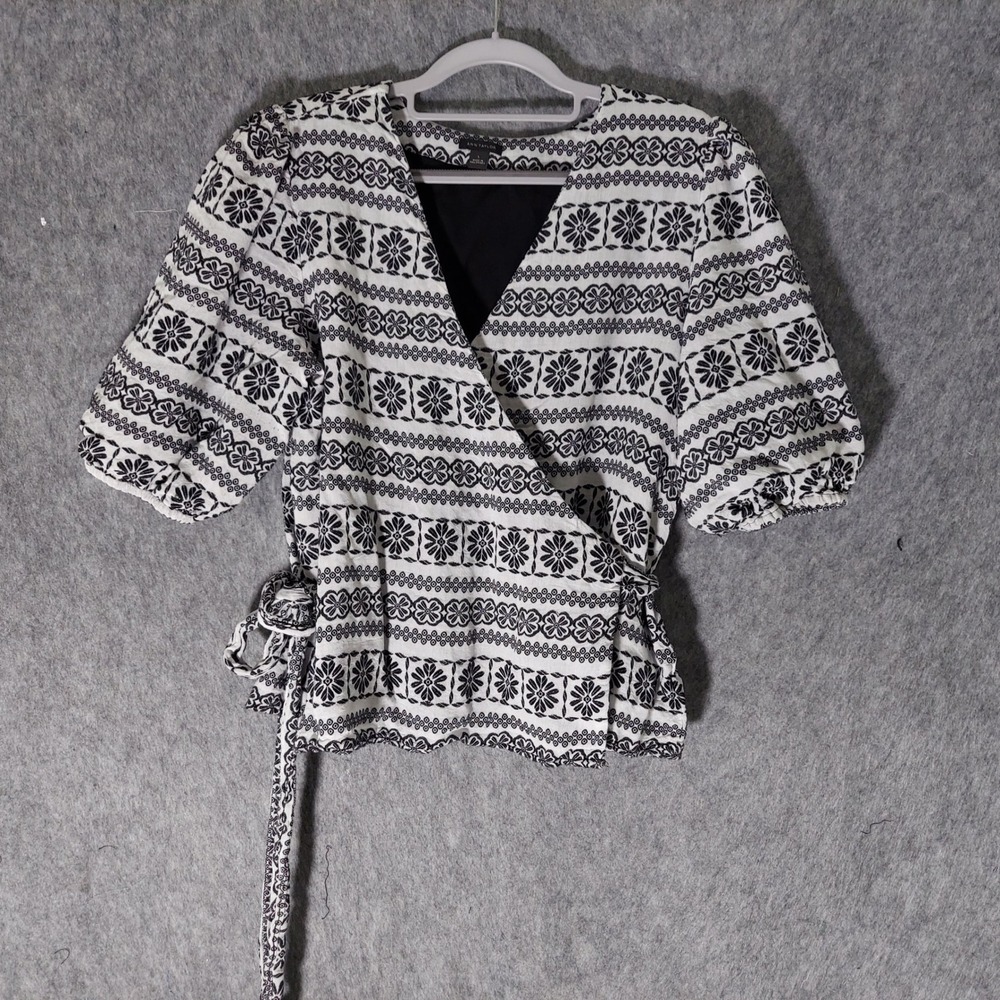 Ann Taylor Cotton Wrap Top L White Black Boho Embroidered Puff Sleeve Tie Side